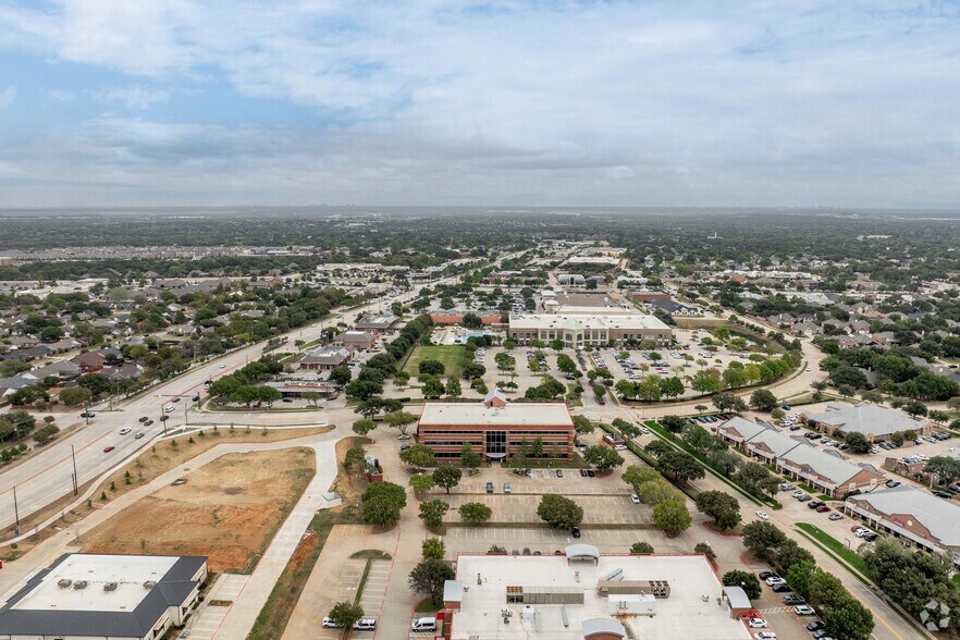 More Photos Of 3101 Churchill Dr, Flower Mound Medical For Lease