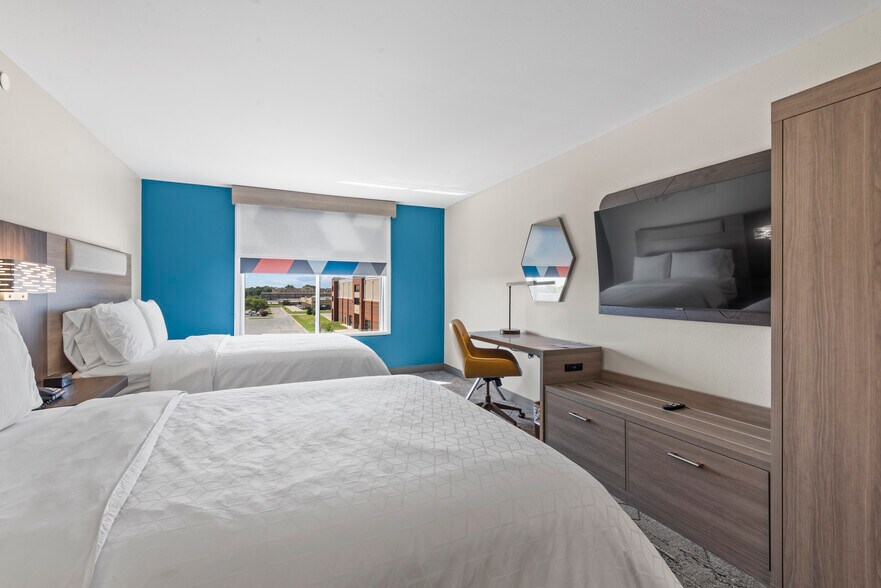 More Photos Of 8405 E 102nd St S, Tulsa Hotel For Sale