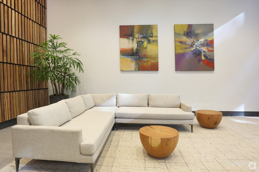 More Photos Of 1455 NW Irving St, Portland Office For Lease