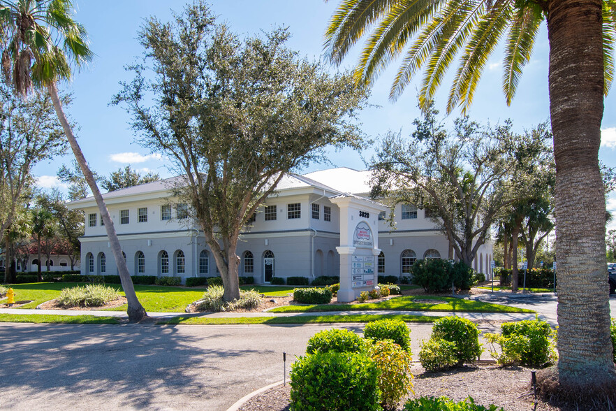 Primary Photo Of 3820 Colonial Blvd, Fort Myers Medical For Lease