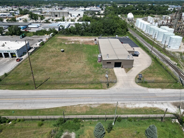 More Photos Of 3650 W Minnesota St, Indianapolis Warehouse For Lease