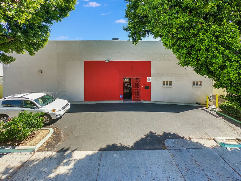 Primary Photo Of 1701 1st St, San Fernando Food Processing For Sale