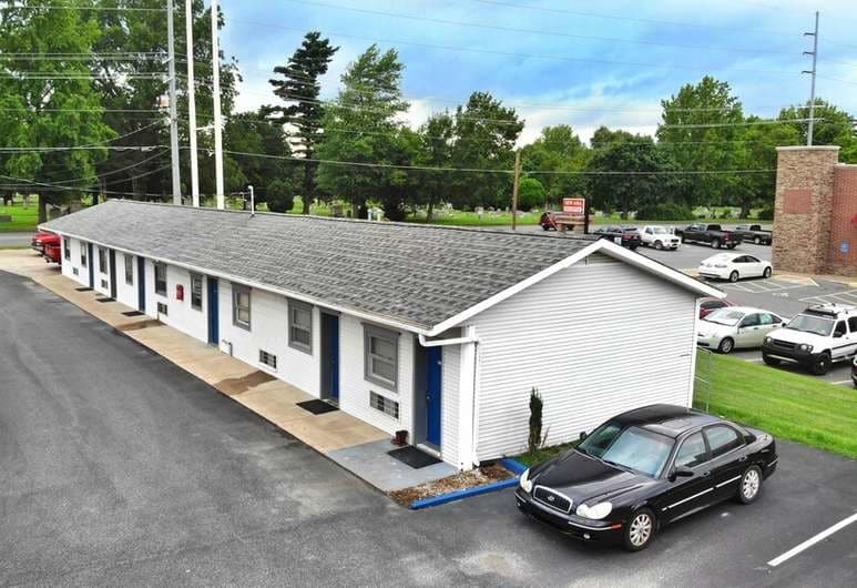 More Photos Of 2550 Lone Oak Rd, Paducah Hotel For Sale