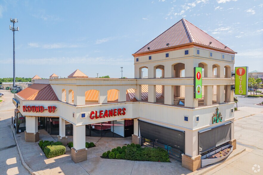 More Photos Of 4401 W Memorial Rd, Oklahoma City General Retail For Lease