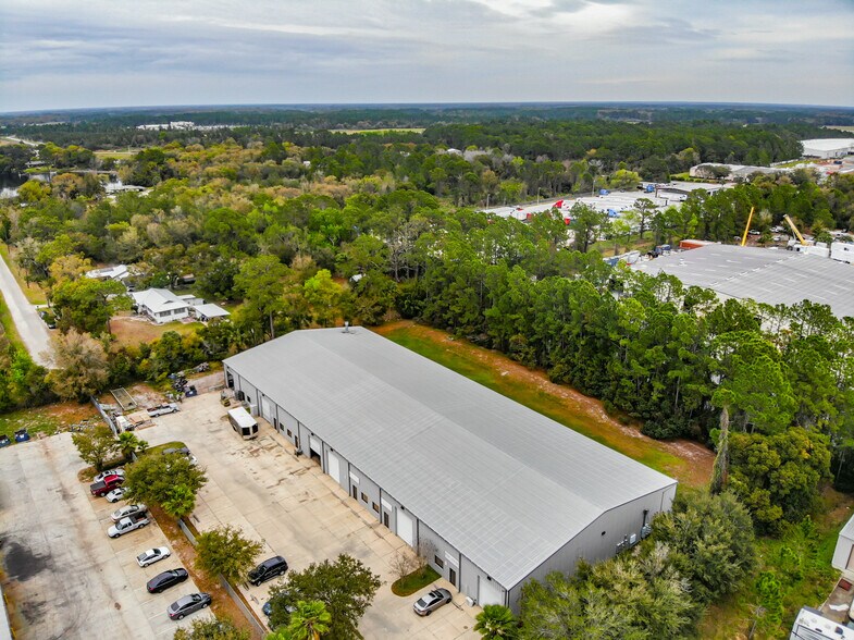 More Photos Of 1857 Patterson Ave, Deland Warehouse For Lease