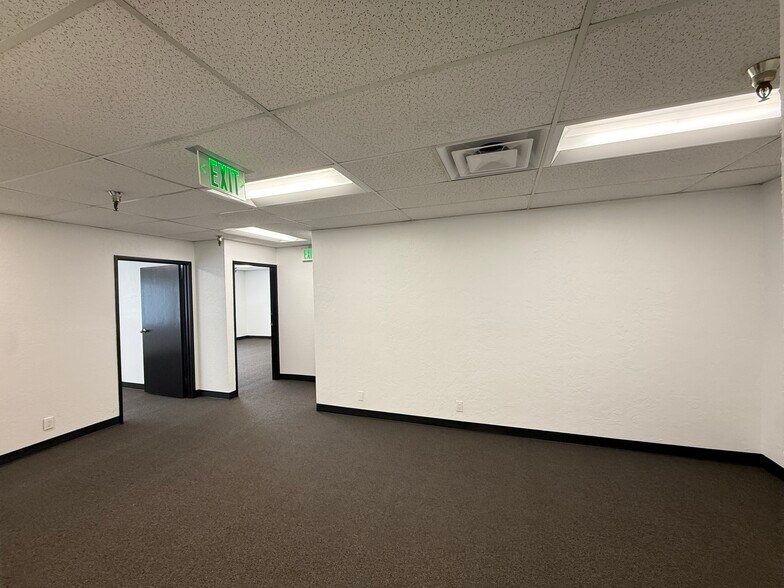 More Photos Of 13596 Vaughn St, San Fernando Manufacturing For Lease