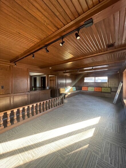 More Photos Of 1898 N Hunters Rdg, Fayetteville Medical For Sale