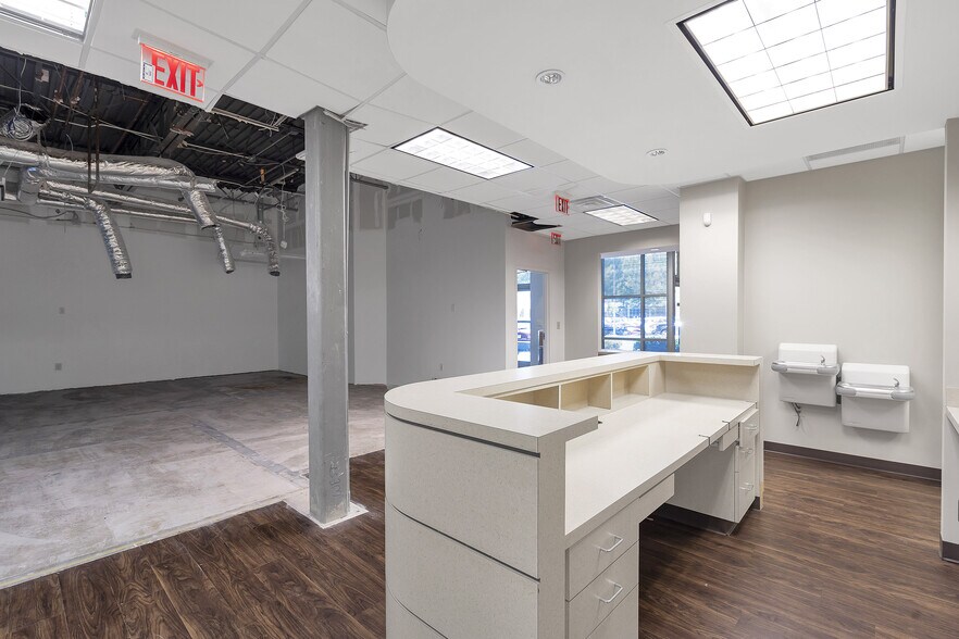 More Photos Of 4385 Johns Creek Pky, Suwanee Medical For Lease
