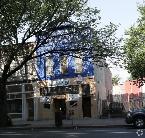 Primary Photo Of 1618 7th St NW, Washington Storefront Retail Office For Lease