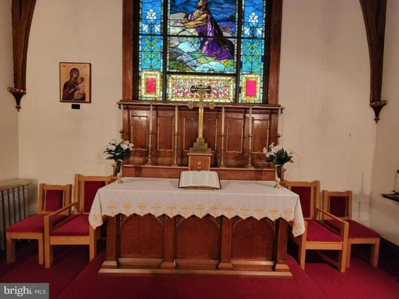 More Photos Of 120 W 4th St, Mount Carmel Religious Facility For Sale