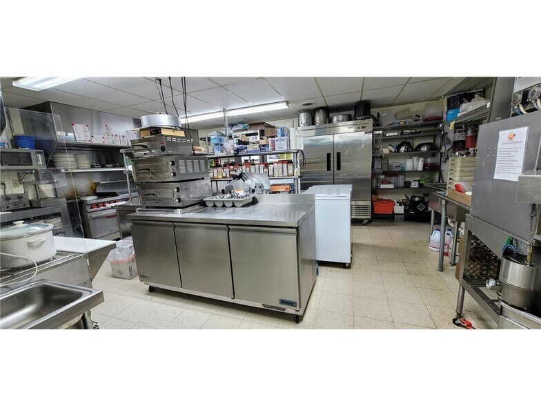 More Photos Of 6501 School St N, Finlayson Restaurant For Sale