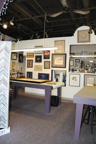 More Photos Of 612 N Delaware St, Indianapolis Freestanding For Sale