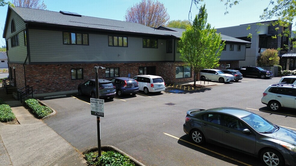 More Photos Of 313-337 Goodpasture Island Rd, Eugene Office For Sale