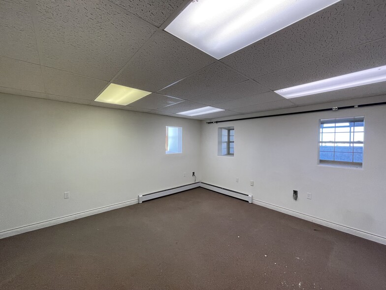 More Photos Of 78 N Silicon Dr, Pueblo Light Distribution For Lease