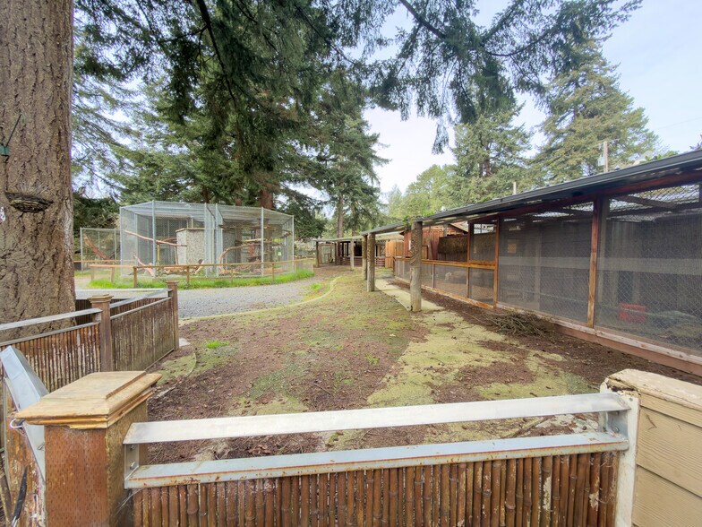 More Photos Of 46914 US-101, Bandon General Retail For Sale