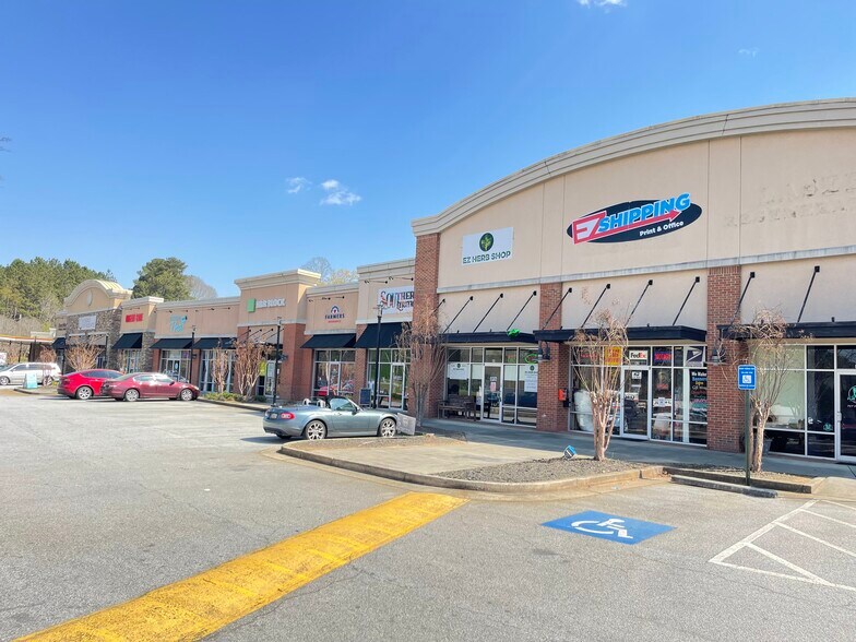 More Photos Of 26 Carriage Oaks Dr, Tyrone Storefront For Sale