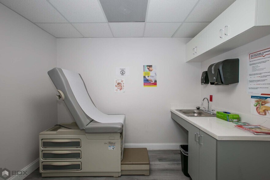 More Photos Of 1500 N University Dr, Coral Springs Medical For Sale