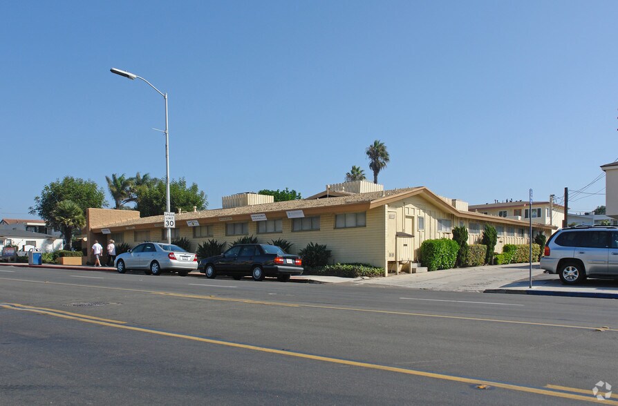 More Photos Of 4747 Mission Blvd, San Diego Medical For Lease