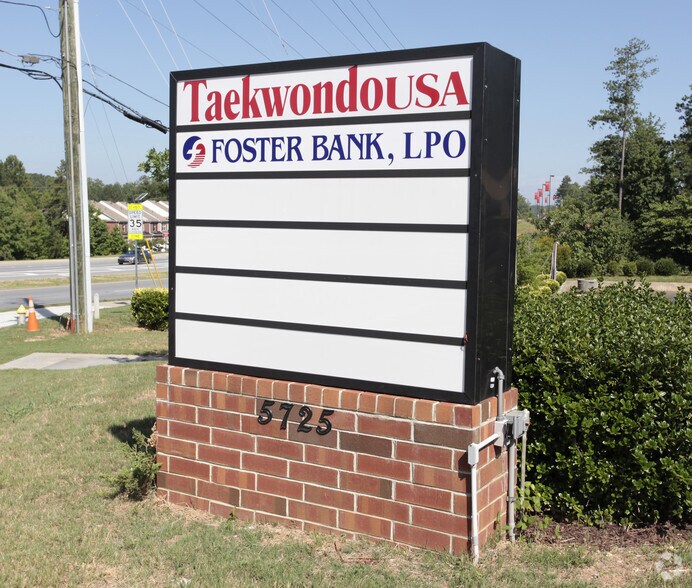 More Photos Of 5725 State Bridge Rd, Johns Creek Freestanding For Lease