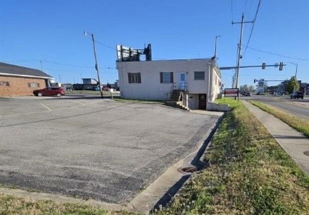 More Photos Of 4140 Broadway St, Mount Vernon Office For Sale