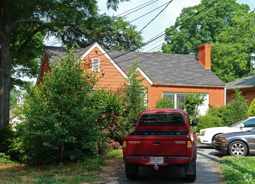 More Photos Of 2962 Grandview Ave NE, Atlanta Loft Creative Space For Lease