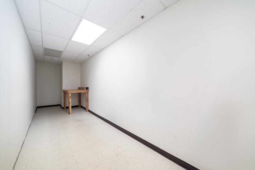 More Photos Of 1481 State Route 23, Butler Storefront For Lease
