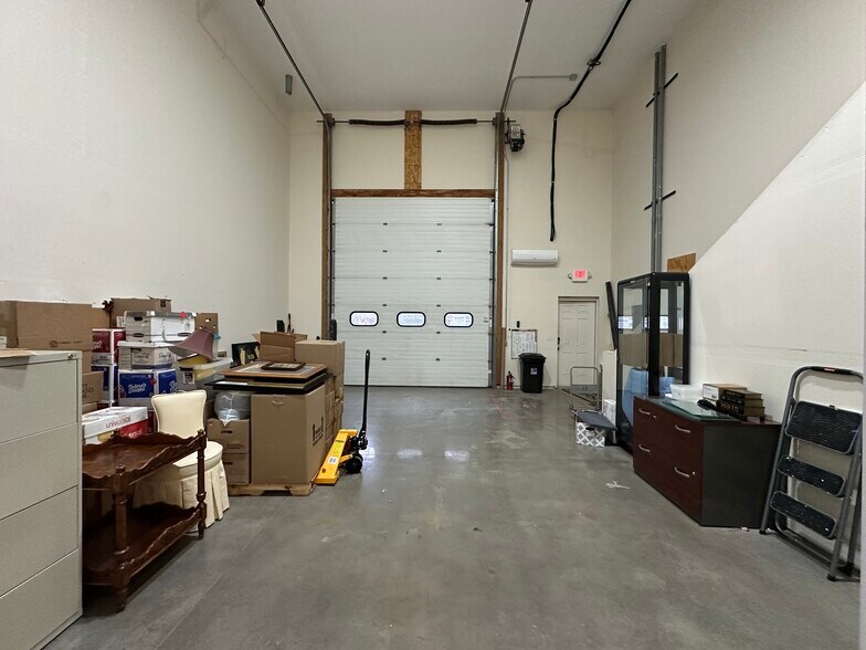More Photos Of 580 Madison Ave, North Liberty Office For Sale