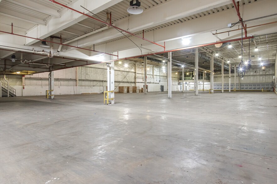 More Photos Of 377 Industrial Park Rd, Mount Jackson Warehouse For Lease