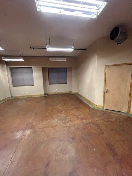 More Photos Of 2550 CO-82, Glenwood Springs Loft Creative Space For Sale