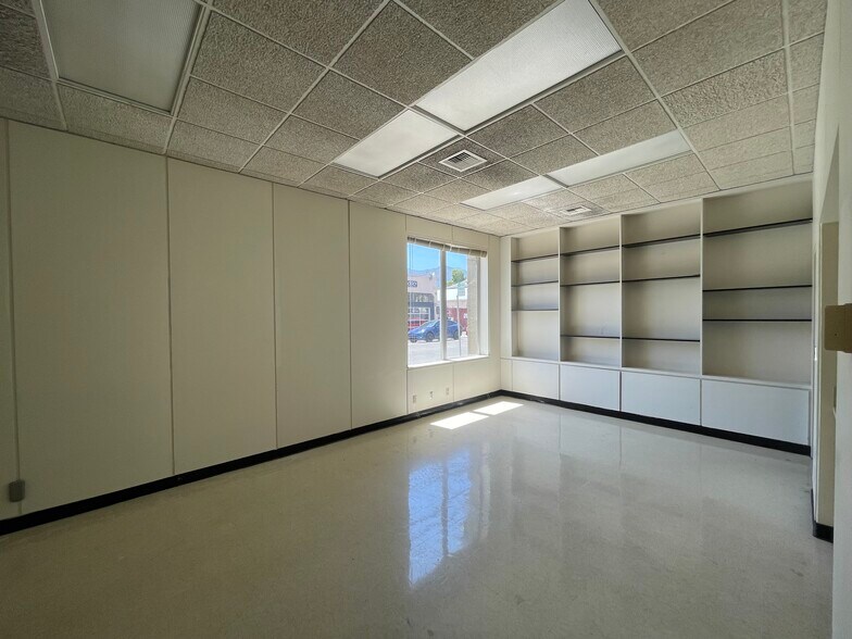 More Photos Of 305 San Anselmo Ave, San Anselmo Storefront Retail Office For Lease