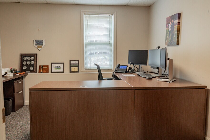 More Photos Of 28 State St, Gorham Office For Sale
