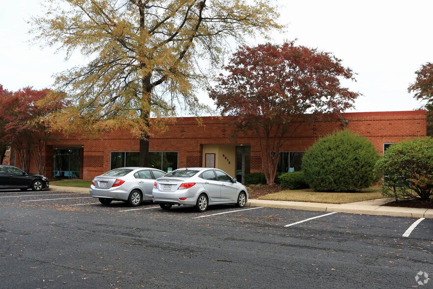 Primary Photo Of 4215 Lafayette Center Dr, Chantilly Office For Sale