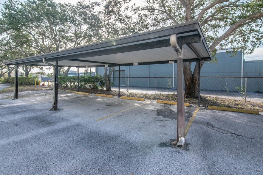 More Photos Of 13080 S Belcher Rd, Largo Office For Lease