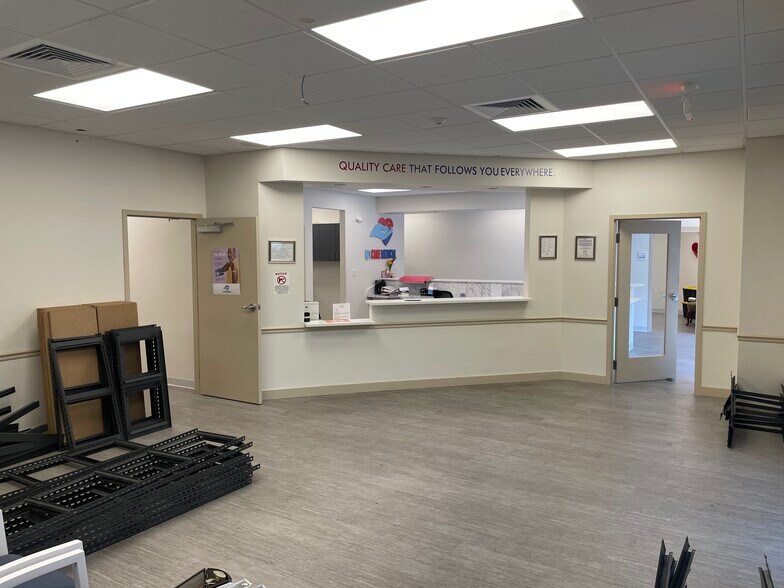 More Photos Of 801 Northpoint Pky, West Palm Beach Office For Lease