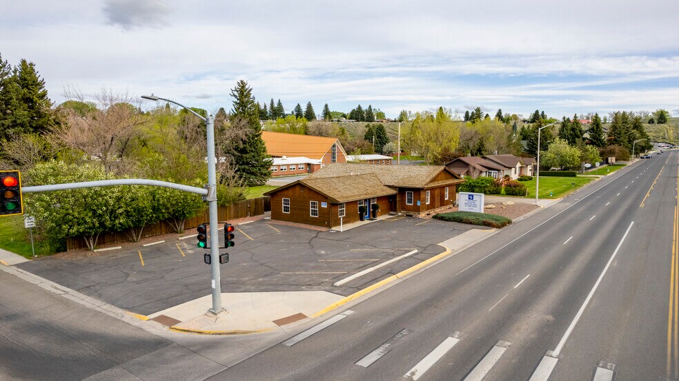 Primary Photo Of 802 Canyon Ave, Cody Office For Sale