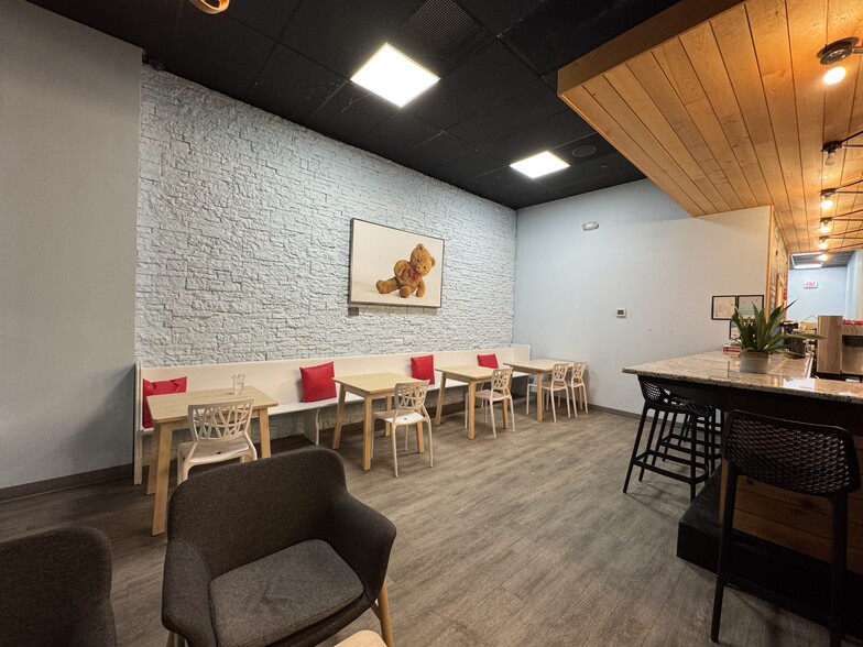 More Photos Of 5 Broad St, Stamford Fast Food For Lease