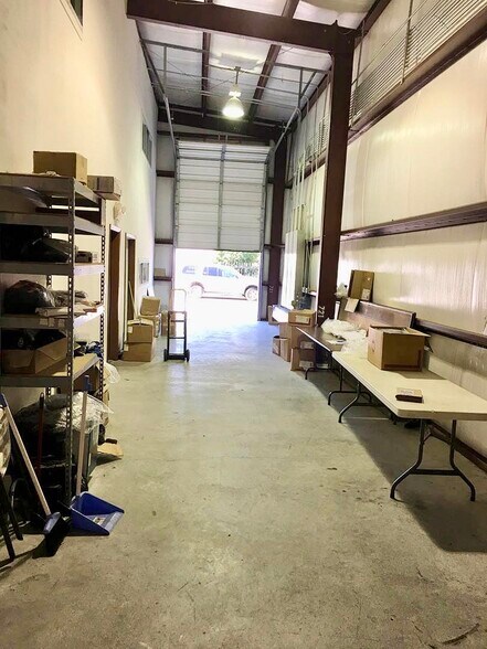 More Photos Of 4007 Osage St, Houston Warehouse For Sale