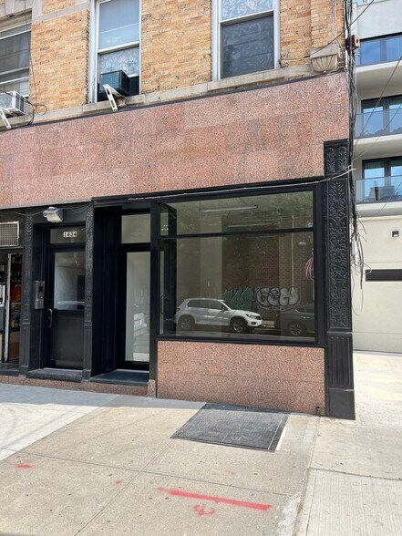 More Photos Of 1434 Astoria Blvd, Astoria Storefront Retail Residential For Lease