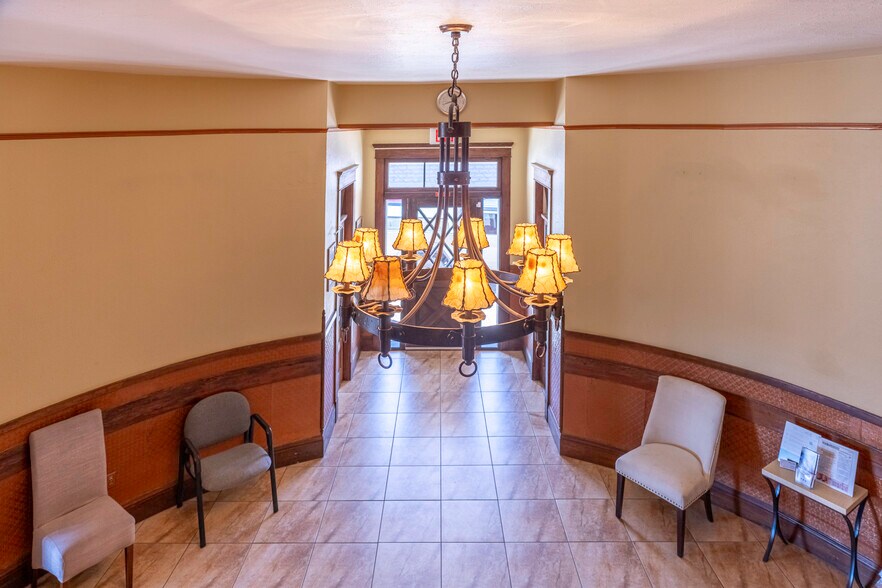 More Photos Of 1 E Apache St, Wickenburg Office For Sale