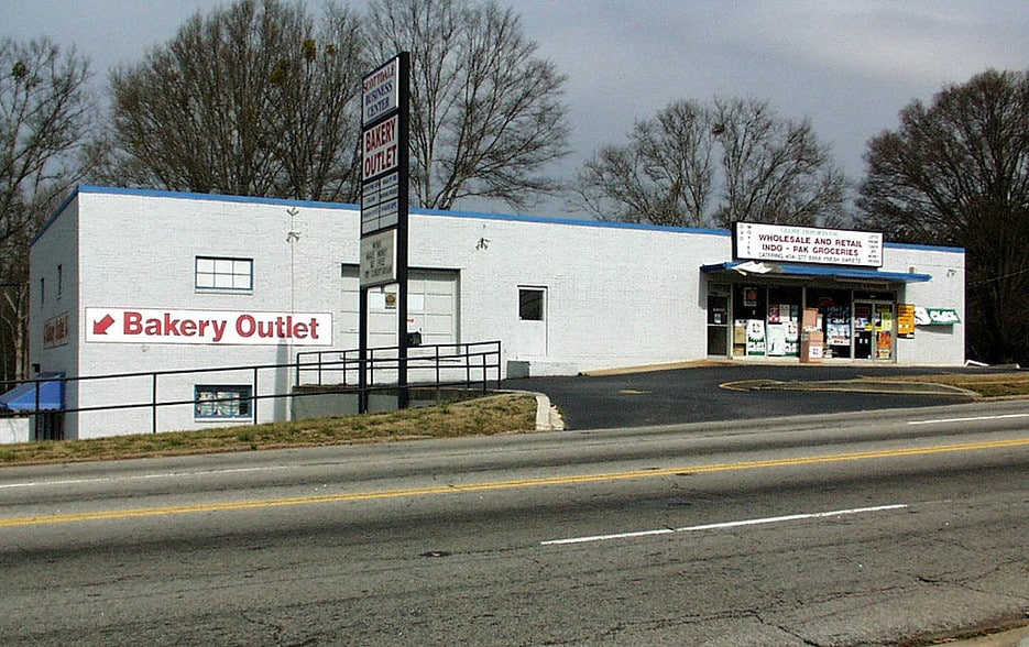 More Photos Of 3110 E Ponce De Leon, Scottdale Freestanding For Lease