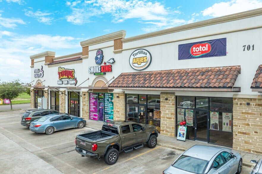 Primary Photo Of 701 E Nolana Loop, Pharr Storefront For Sale