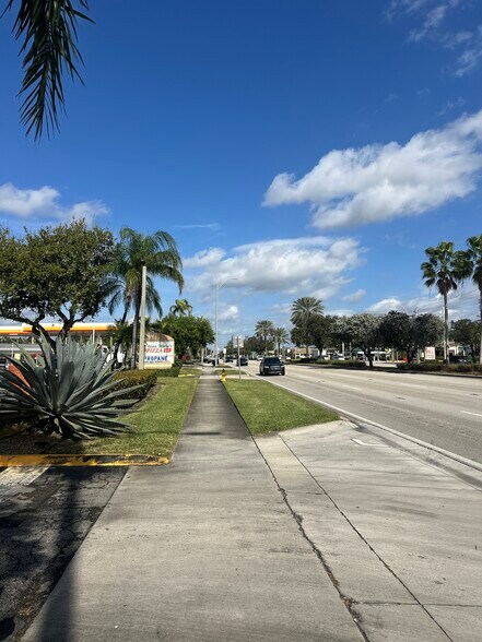 More Photos Of 2401-2403 N State Road 7, Margate Freestanding For Sale