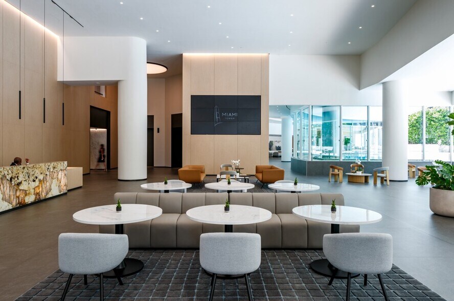 More Photos Of 100 SE 2nd St, Miami Office For Lease