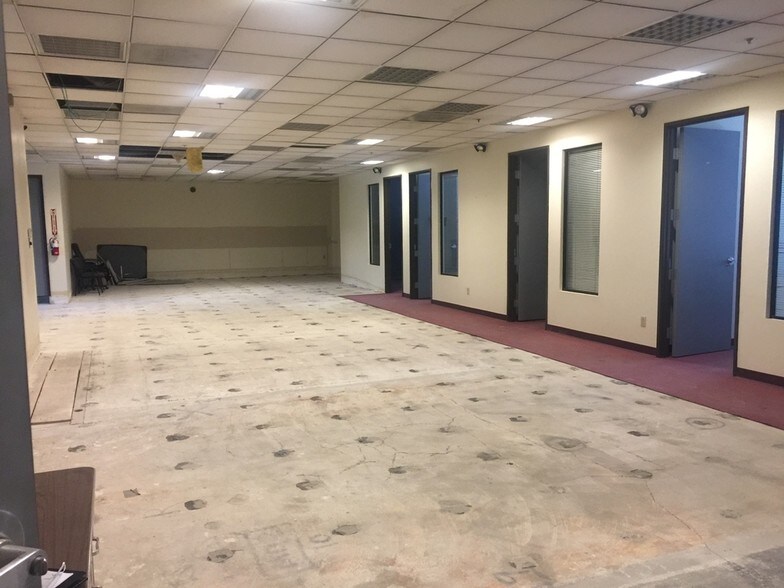 More Photos Of 401 W Lincoln Ave, Anaheim Office For Lease