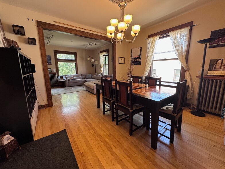 More Photos Of 2409 S Lyndale Ave, Minneapolis Multifamily For Sale