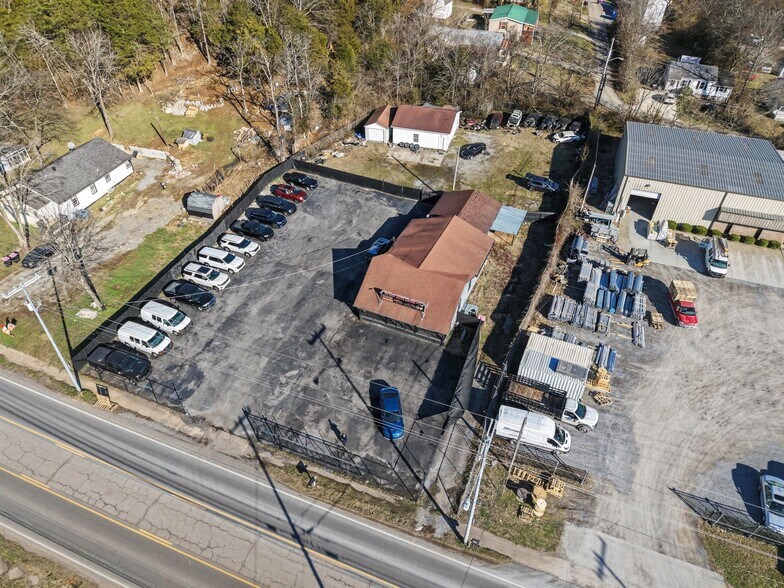 More Photos Of 1195 Louisville Hwy, Millersville Auto Dealership For Sale
