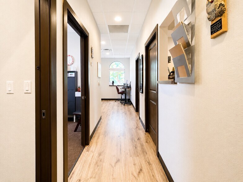 More Photos Of 213 S Dillard St, Winter Garden Medical For Sale