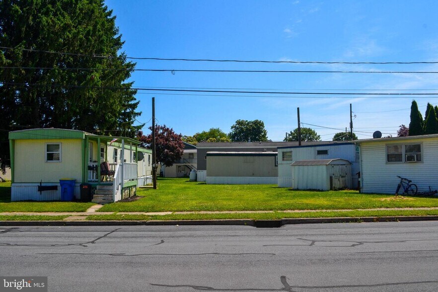 More Photos Of 122 State St, Middletown Manufactured Housing Mobile Home Park For Sale
