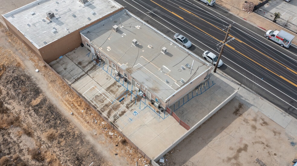 More Photos Of 38262 6th St E, Palmdale Storefront For Sale