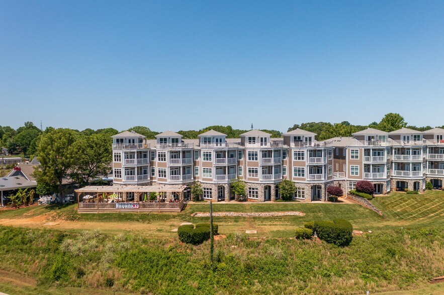 More Photos Of 637 Williamson Rd, Mooresville Storefront Retail Residential For Sale